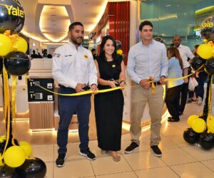 Francisco Bustamante, Nicole Garzón y Julián Carrascal.