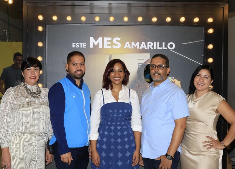 Magda Portillo, John Taveras, Clary Ramírez, Julio Arismendy Rosario y Suedys Paulino.