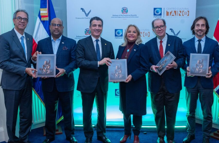 José Mármol, Amauris Vásquez, Christopher Paniagua, Rosa Hernández de Grullón, Felipe Vicini y Carlos León.