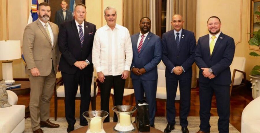 Las autoridades de la DEA   se reunieron con el presidente Luis Abinader y el presidente de la DNCD en el Palacio Nacional.