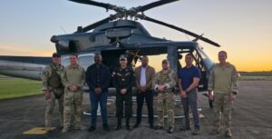 En  los 36 allanamientos participaron 40 fiscales y 312 agentes de la Dirección Nacional de Control de Drogas y de la DEA.  fuente externa