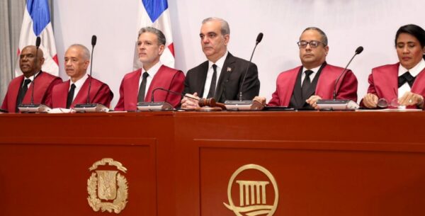 El presidente Luis Abinader  participó en la audiencia solemne por el 181 aniversarios de la Constitución.