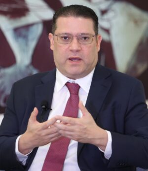 Eduardo Sanz Lovatón (Yayo) responde a una pregunta ayer en el almuerzo. José de León