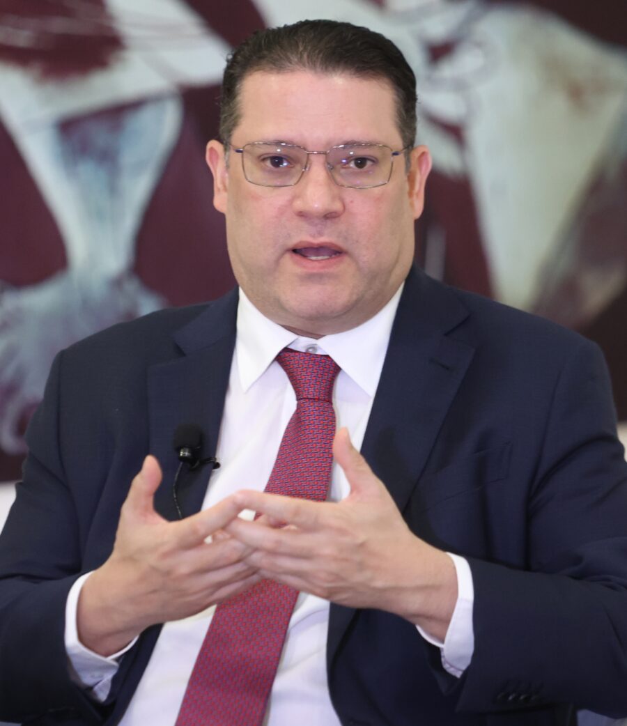 Eduardo Sanz Lovatón (Yayo) responde a una pregunta ayer en el almuerzo. José de León