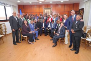 Artistas junto a diputados