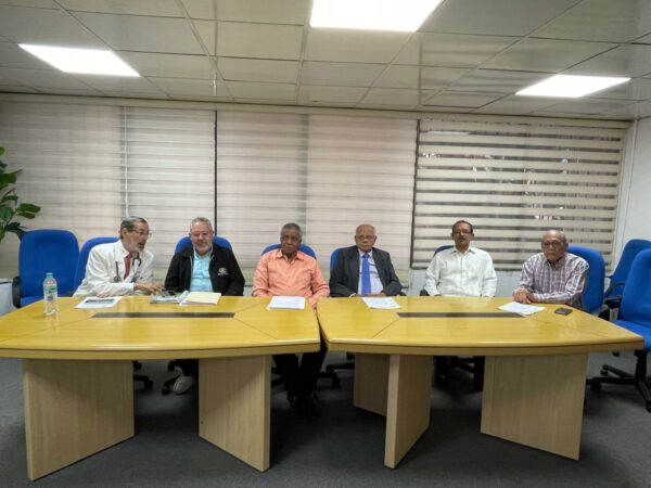 Comisión Electoral del Colegio Médico Dominicano declara ganador del certamen a Luis peña Núñez.