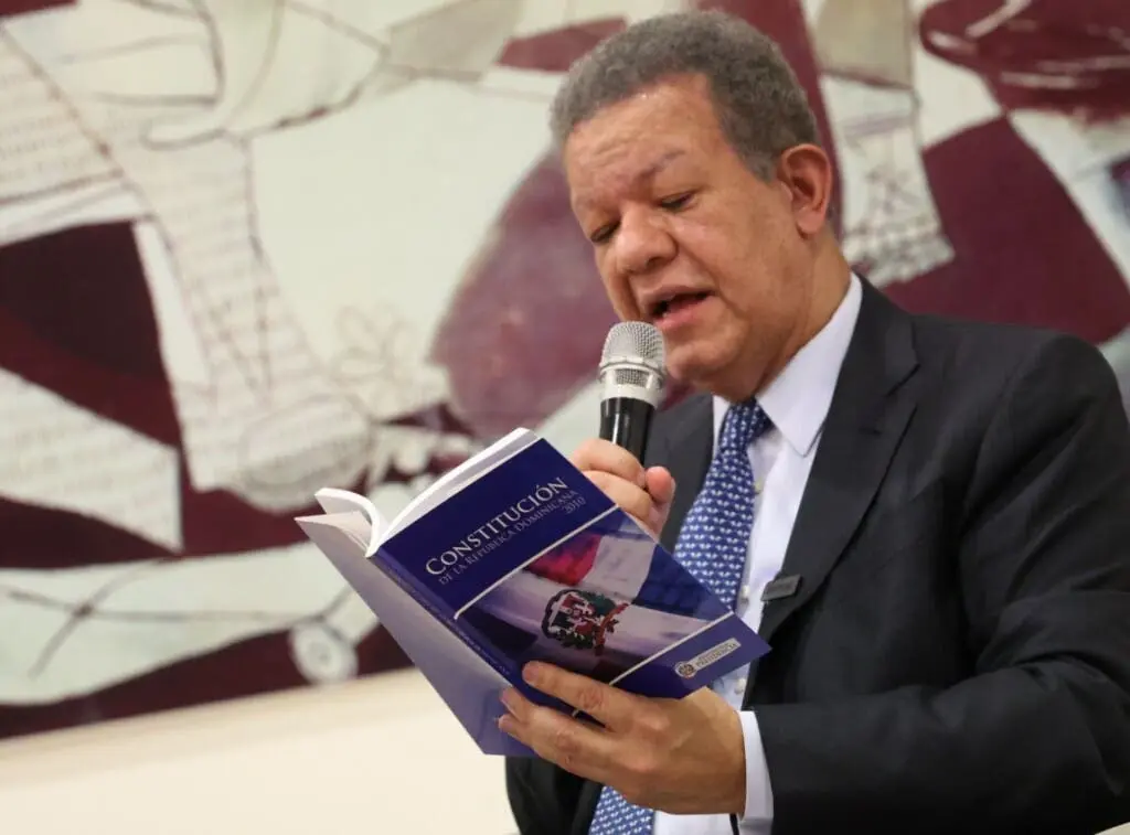 Constitucionn (2)