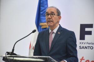 El titular del Mescyt, Franklin García Fermín