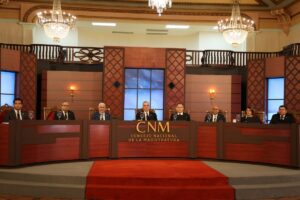 En estos momentos, el presidente Luis Abinader