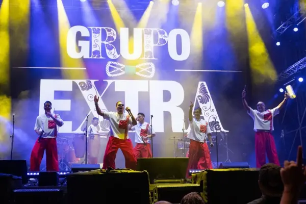 Grupo Extra