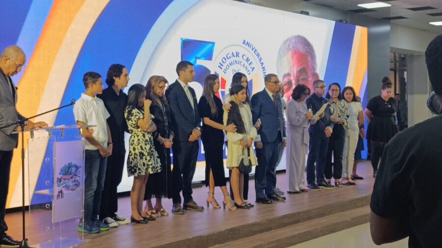 Hogar Crea honra a su fundador tras varios días de su deceso.