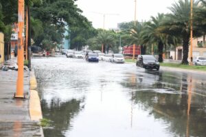 Inundaciones-clima-vaguada.Alexis Moengro.JPG1