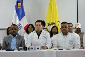José Antonio Santana, candidato a la presidencia del Colegio Médico se queja de supuestas irregularidades en certámen electoral, que será en tres días. Franklin Santana.