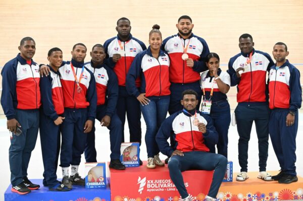 LUCHA DELEGACIÓN-La delegación de lucha dominicana en los Juegos Bolivarianos Ayacucho-Lima 2025.