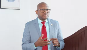 Doctor Luis Peña Núñez.