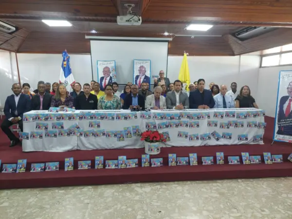 Luis Peña Núnez denuncia funcionarios del Ministerio de Salud Pública estarían ejerciendo presiones y amenazas sobre médicos. Fuente externa.
