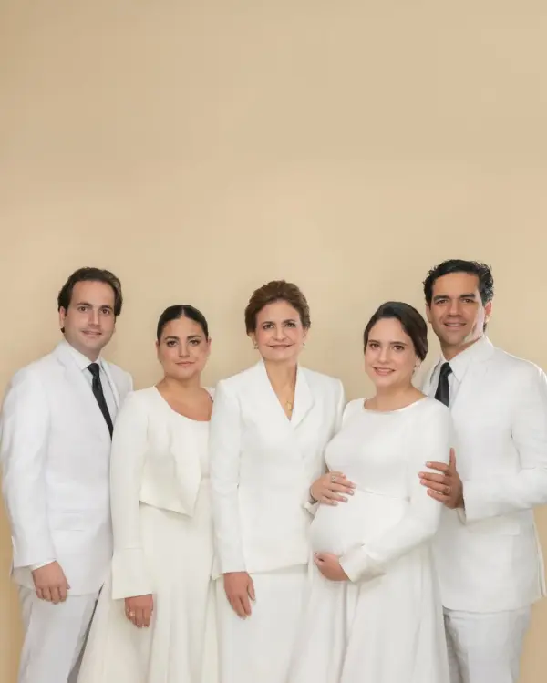 RAQUEL PEÑA & FAMILIA
