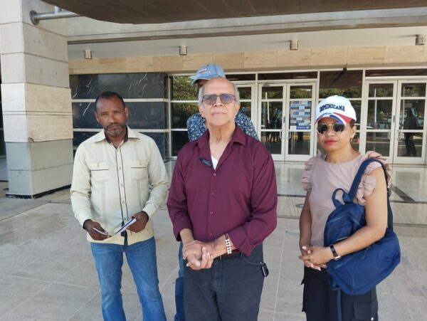 Ramón Leonardo y otros activistas