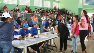 Reparto-del-Bono-de-emergencia-en-la-Republica-Dominicana
