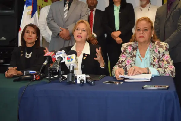Rueda de prensa 01 (1)