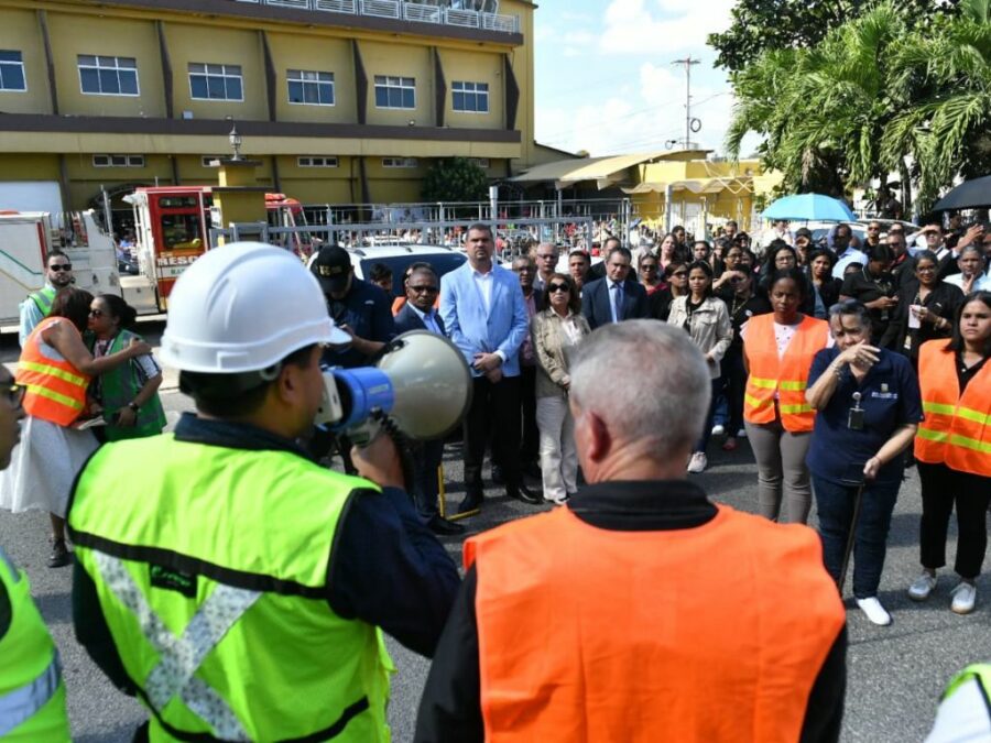 Junta Central realiza simulacro de sismo en sus instalaciones principales.