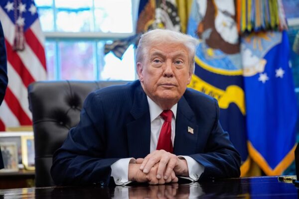 Trump dio tiempo a Ucrania hasta el jueves para responder a su plan de paz