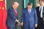 El presidente de EE.UU., Donald Trump (i), y su homólogo chino, Xi Jinping (d), en una fotografía de archivo.