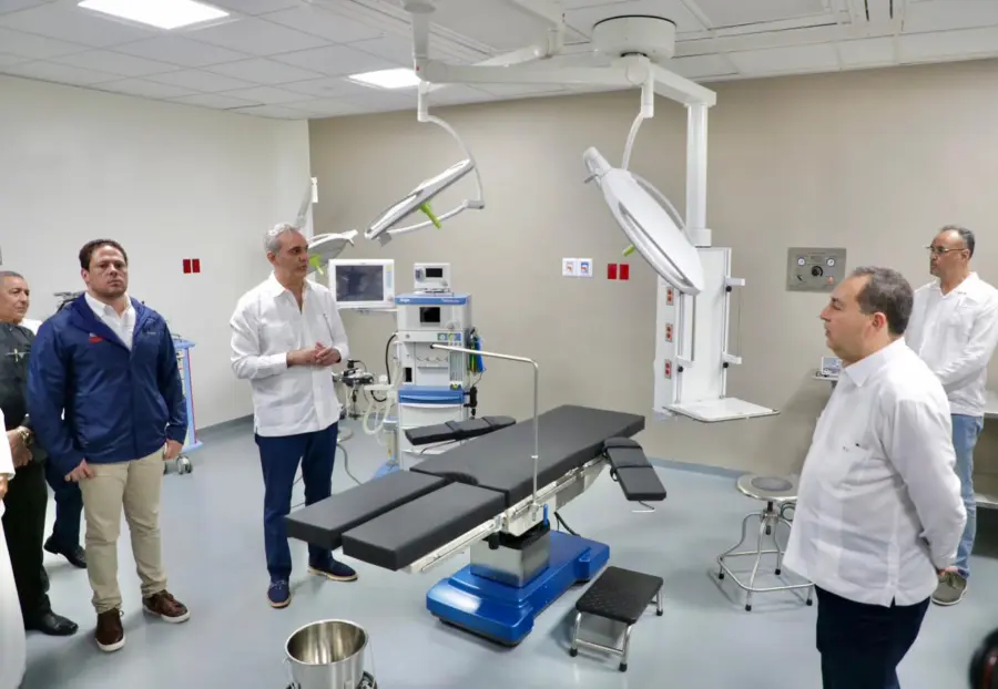 abinader-obras-hospital