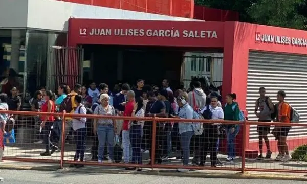 caos metro apagon