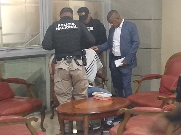 Estefany José Vásquez Amarante-diputada de la Romana