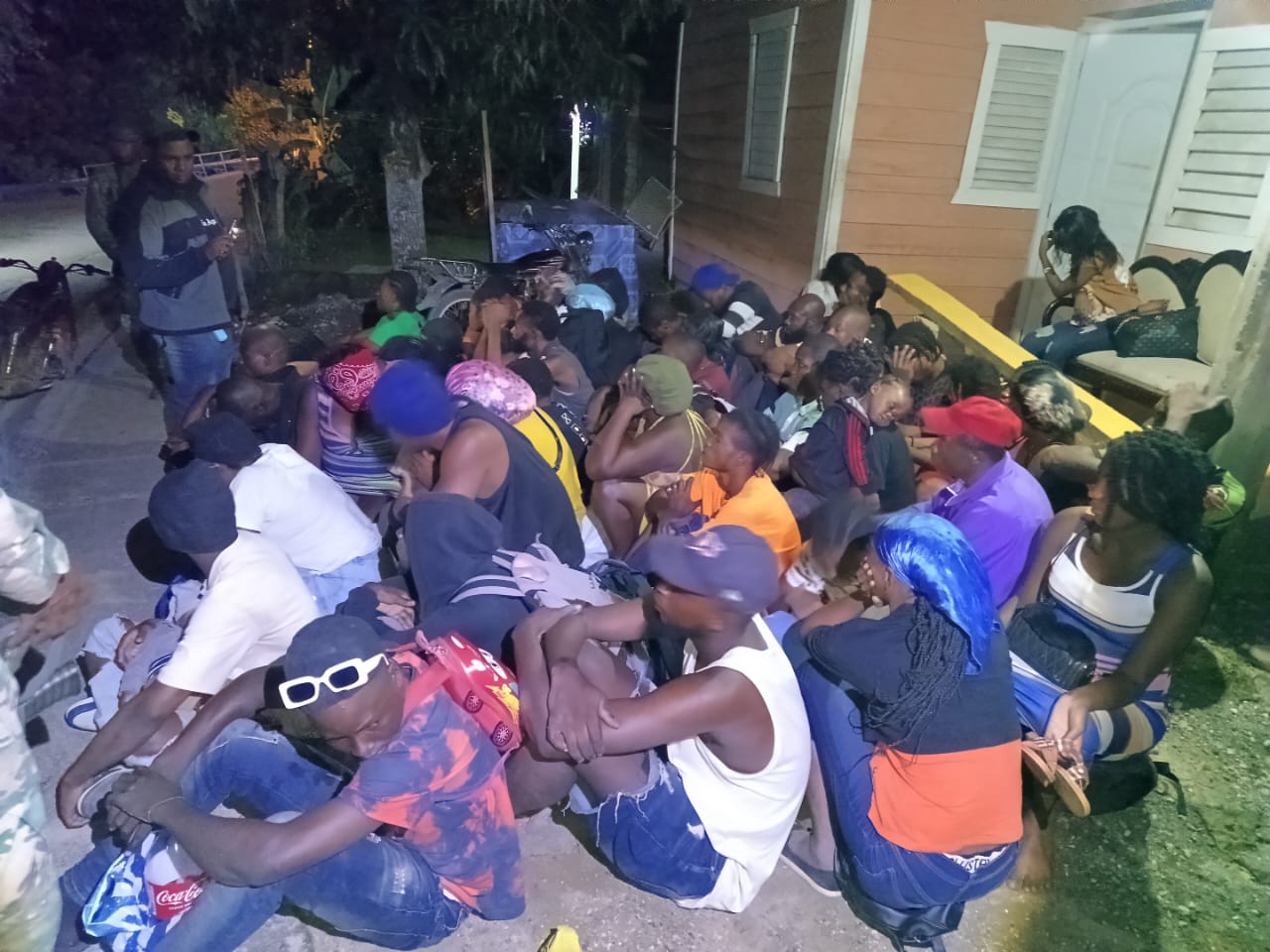 Ejército detiene a 40 haitianos indocumentados en operativos en la frontera de Dajabón