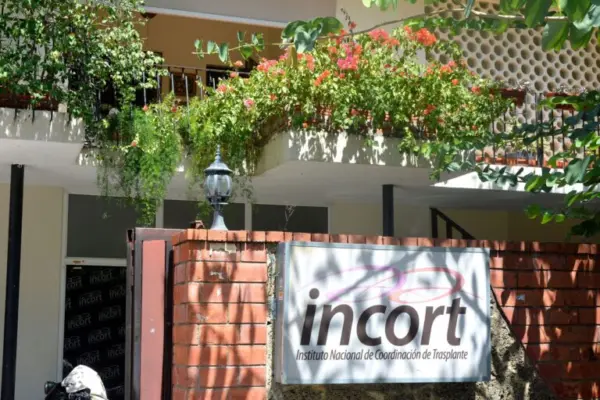 Fachada del Incort.