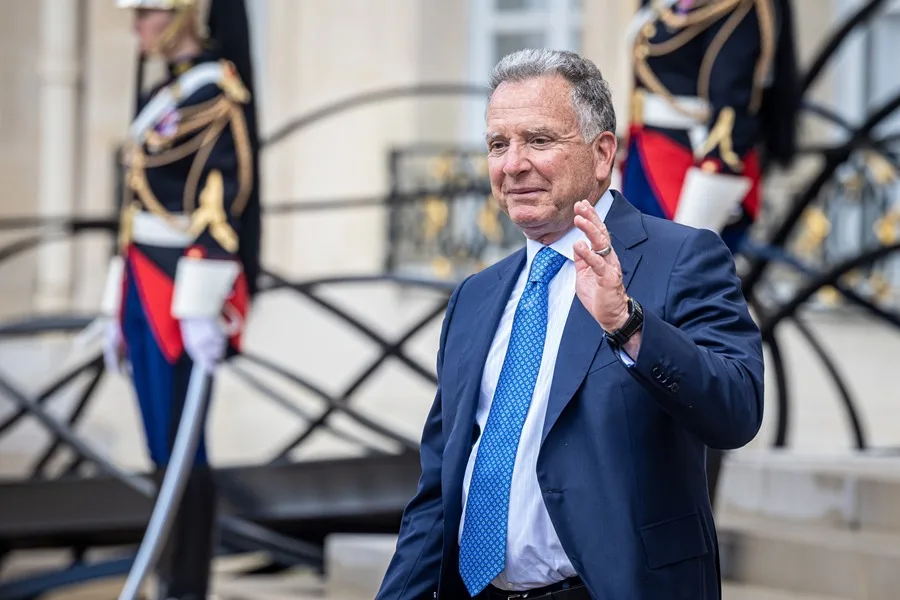 nviado-casablanca-steve