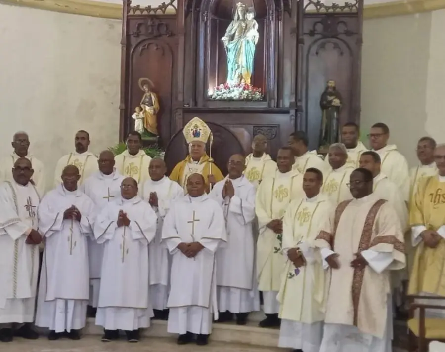 sacerdotes