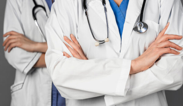 Importancia del personal médico en la salud.