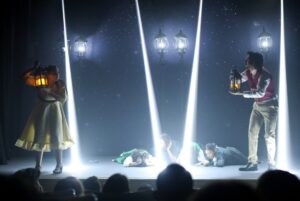 Momento del musical teatral  “A Christmas Carol”, en el   Teatro Lope de Vega.