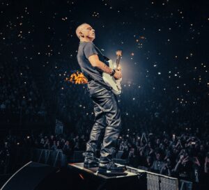 Eros Ramazzotti durante uno de sus conciertos realizados   este año.
