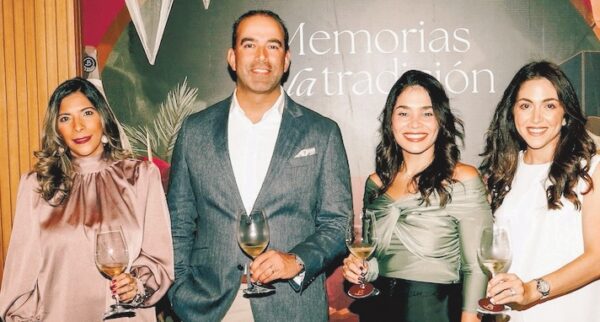 Luisa Fontana, Mariano González, Laura Ricardo y Daniela Peñaranda.