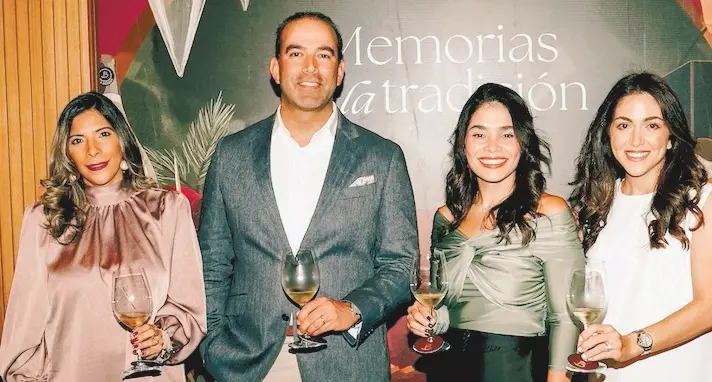 Luisa Fontana, Mariano González, Laura Ricardo y Daniela Peñaranda.