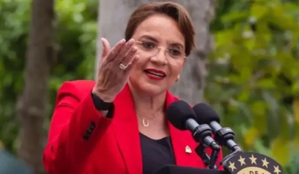 La presidenta de Honduras, Xiomara Castro,  condenó  el apoyo  de Trump a un candidato.