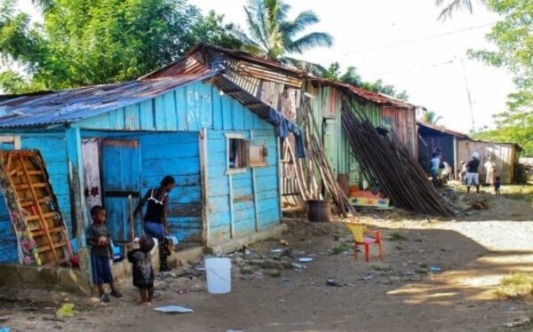 La mejora se debe al  incremento  en el ingreso  de los hogares.