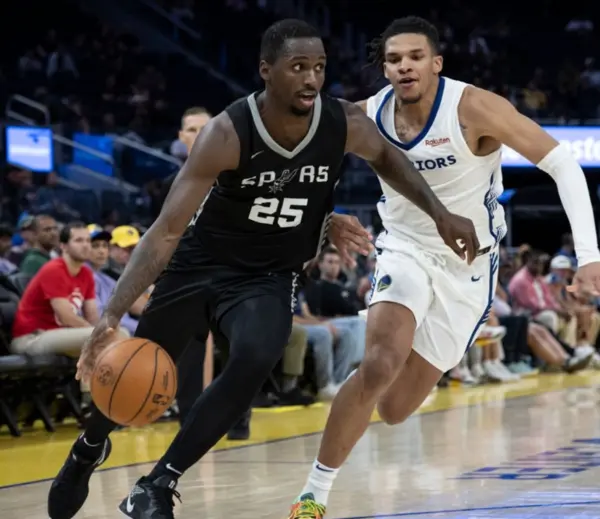 David Jones García volvió a demostrar su talento ofensivo en la G-League .  Archivo