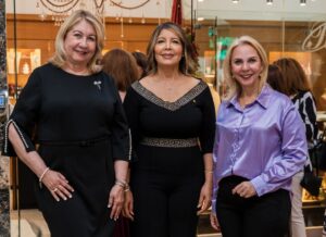 Evelyn Chamah, Rita Soriano y Leiko Ortiz.