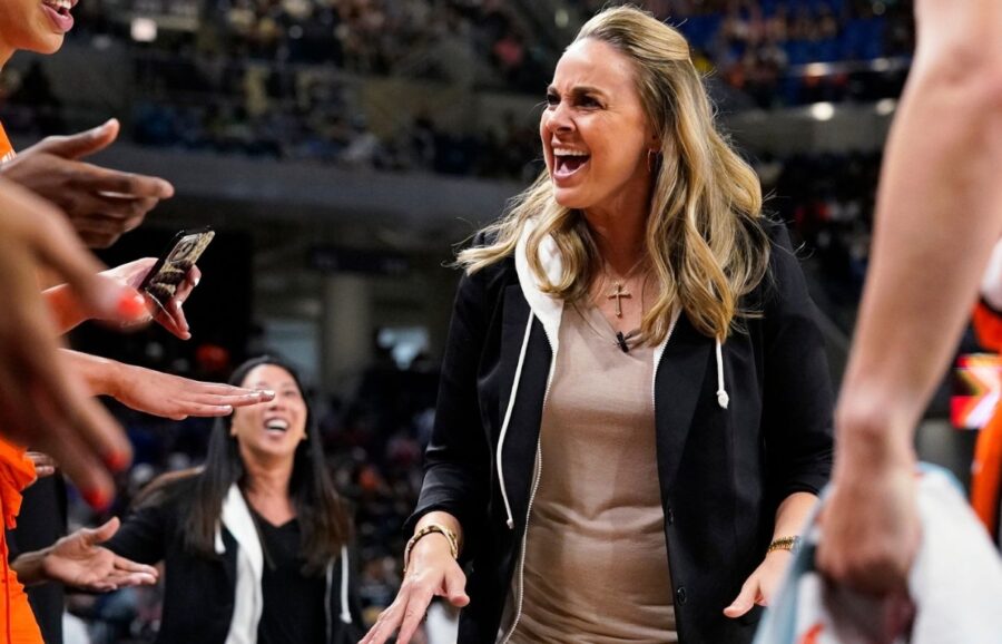 Becky Hammon, está haciendo historia en el baloncesto, desde hace más de cinco años.