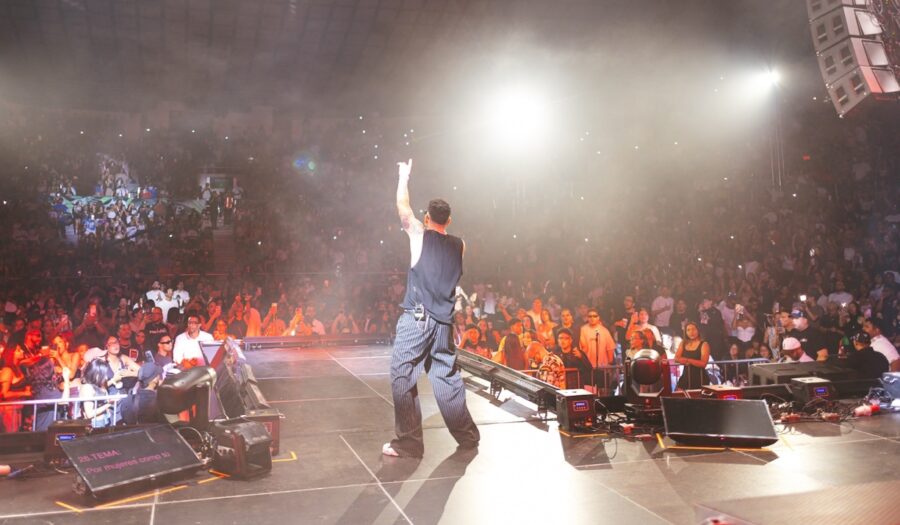 Shadow Blow durante su concierto en la Gran Arena del Cibao en Santiago.  fuente externa.