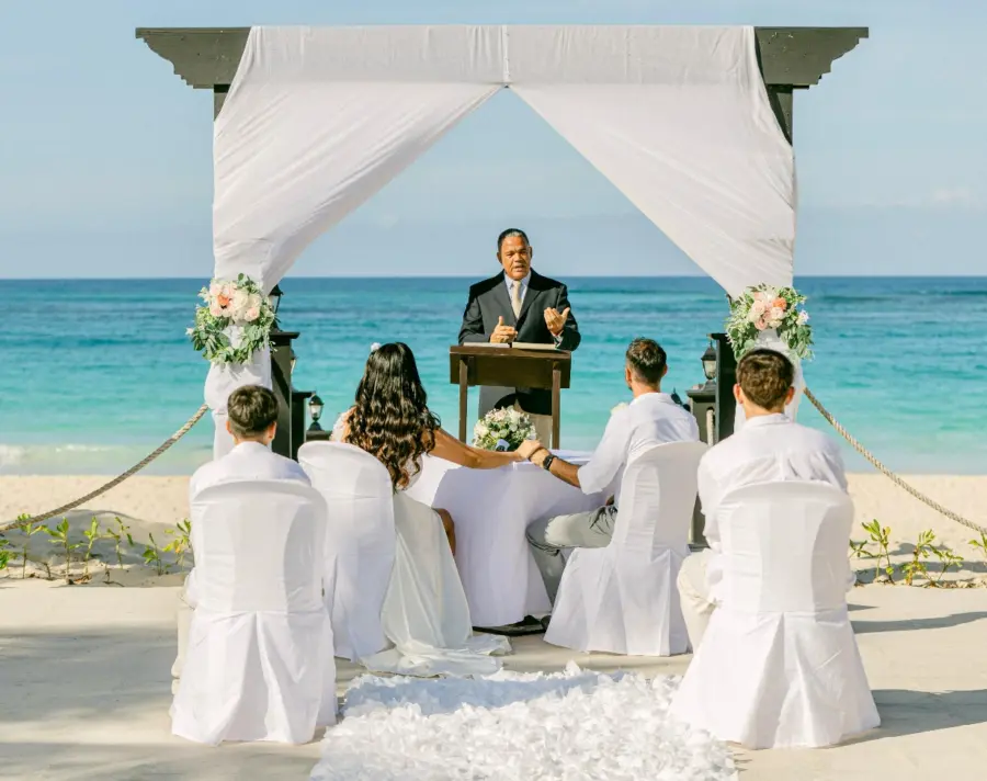 Turismo de bodas es más que un romance, impulsa la economía.
