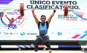 Fransheska Matías implantó su calidad ayer en la categoría de los 69 kilogramos del campeonato clasificatorio.