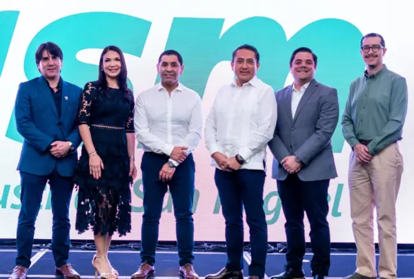 Hardy Retamoso, Astrid Beltré, Carlos Butrón, Mario Medina, Eduardo Venegas y Diego Rodríguez.