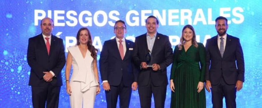 Richard Ros, Vivian Acra, Luis Manuel Aguiló, Huáscar Ramírez Chang, Sadia Jorge y Gabino Ángeles.