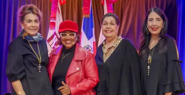 Maritza Bonetti, La Tía Nancy, Jenny  Podestá de Vásquez y Laura Díaz.